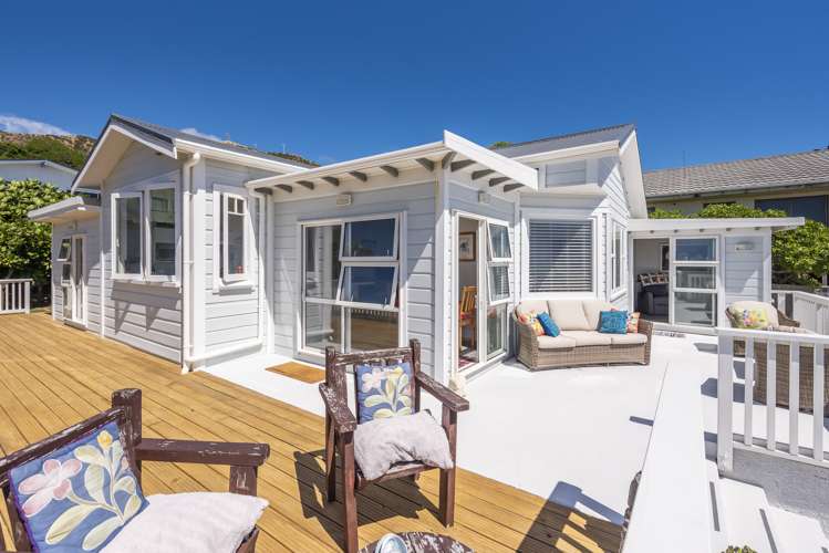 60 The Parade Paekakariki_16