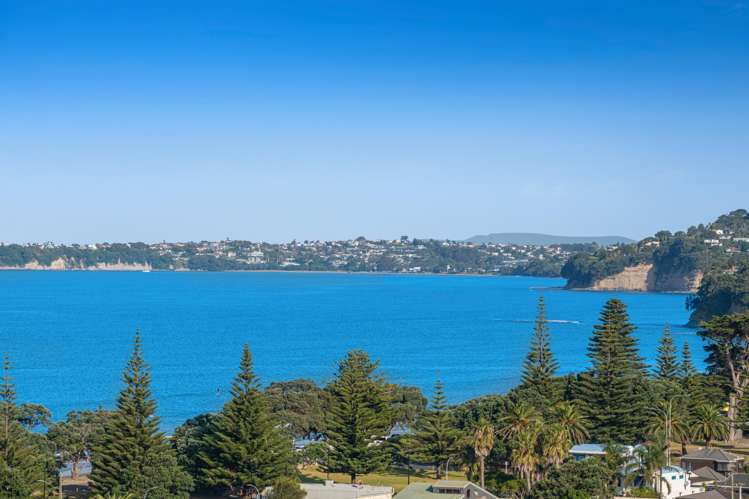 1110/11 Tamariki Avenue Orewa_17