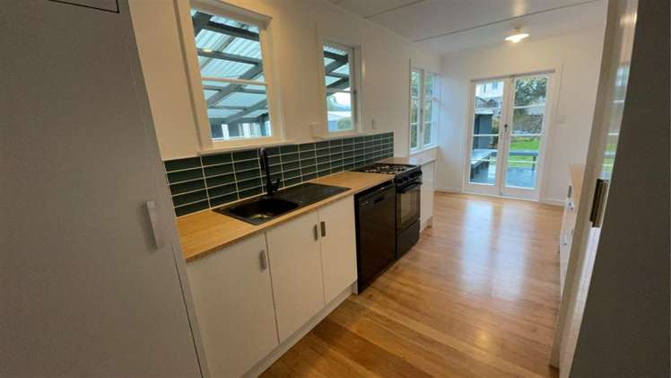 15 Mcclintock Street Whau Valley_7