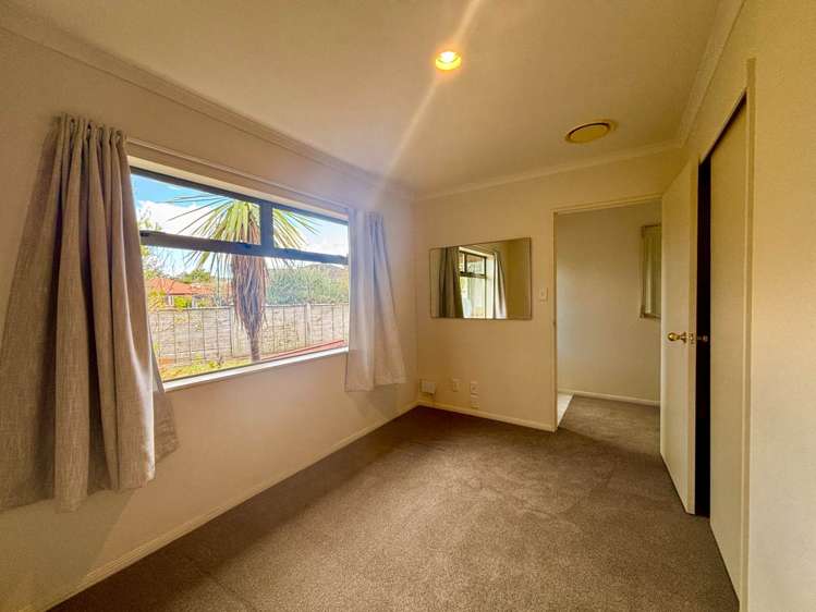 4 Francis Skinner Place Orewa_12