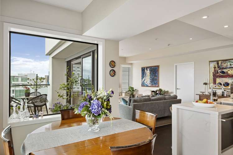 1406/47 Beach Road Auckland Central_6