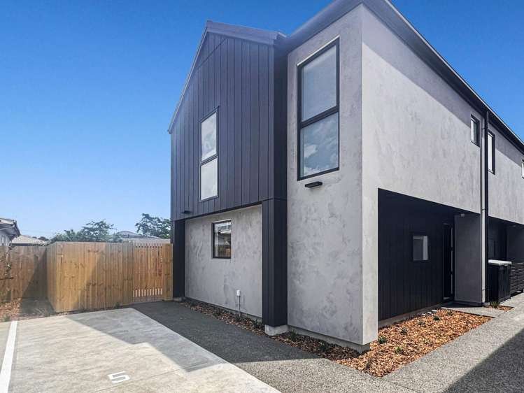 5/527 Hereford St Linwood_18