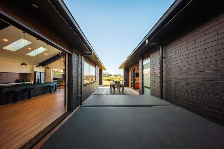 2 Vickers Way Acacia Bay_9