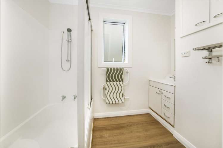 346 Kaikorai Valley Road Bradford_15