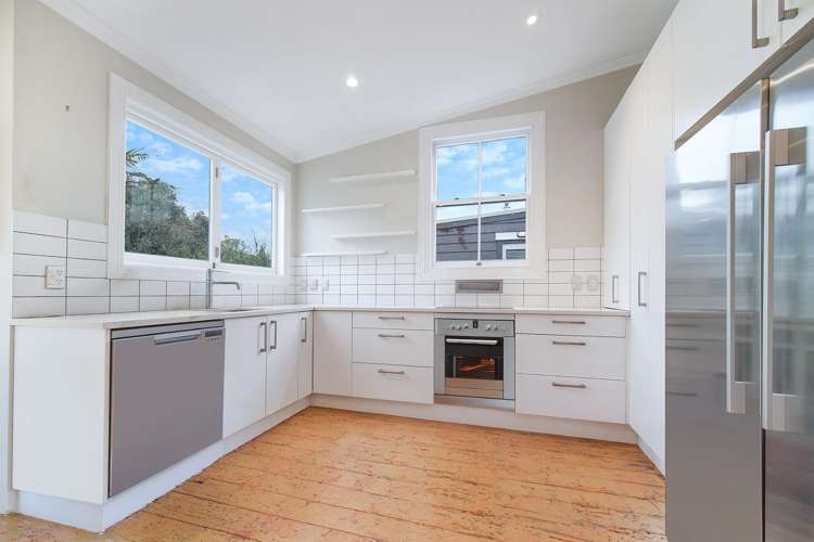 13 Essex Road 1728_5