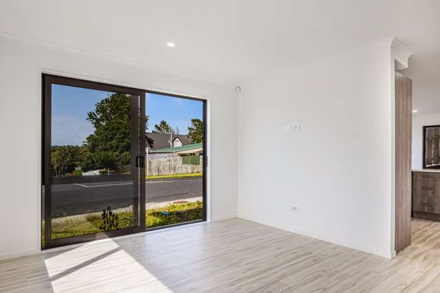 31a Helleur Road Massey_3