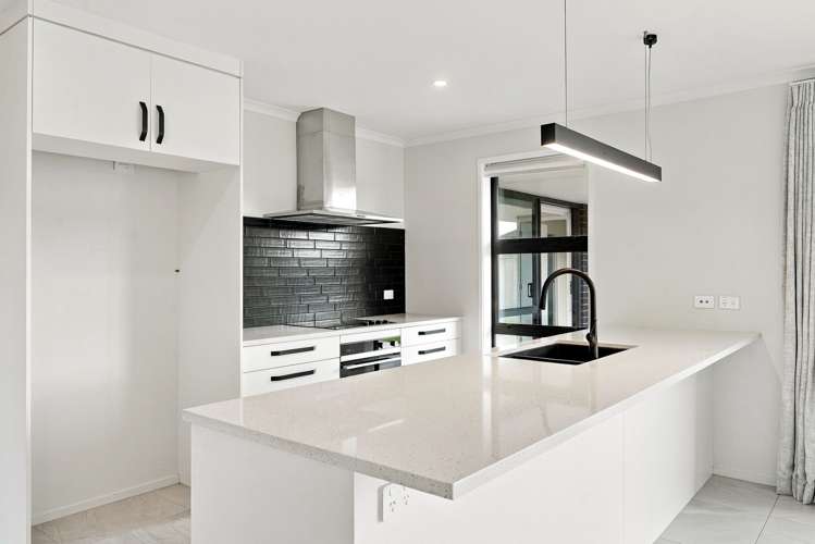 24 Kerr Crescent_3