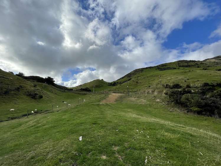 340 South Makara Road Makara_15