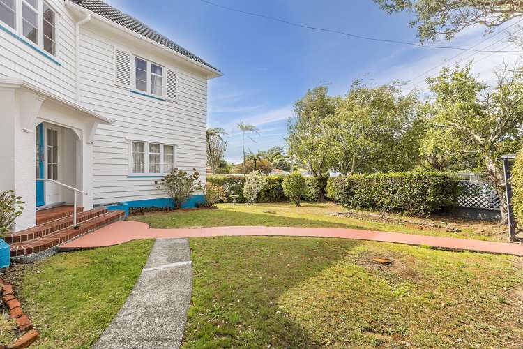 2 Homewood Avenue Karori_13