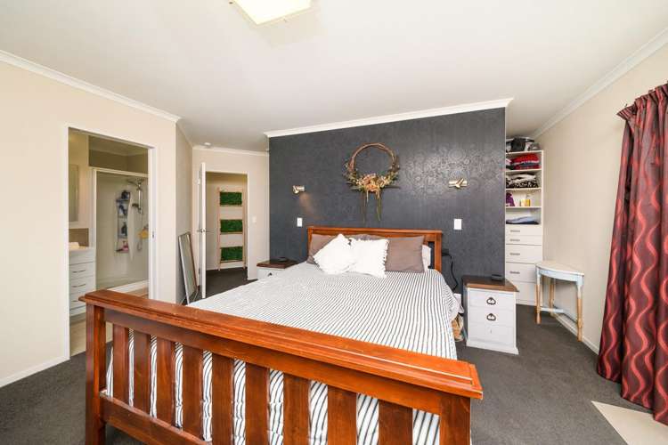 54 Fraser Drive Feilding_6