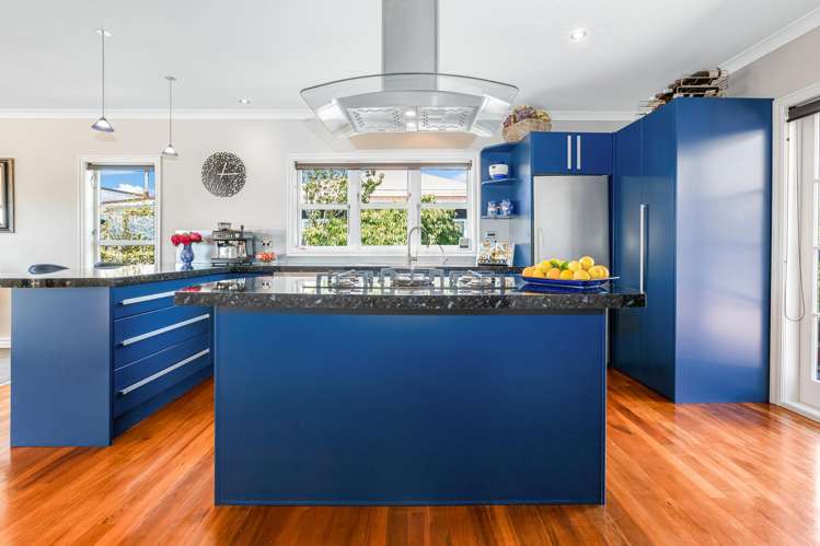 61 Seaview Road Paremata_17