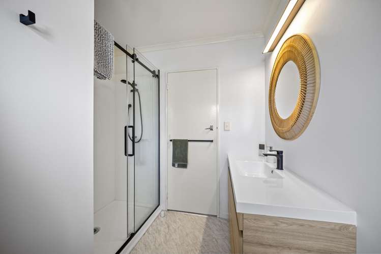 40 Lorenzen Bay Road Raglan_19