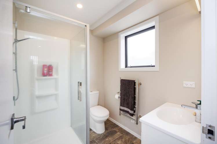 6 Bryant Street Takaro_16