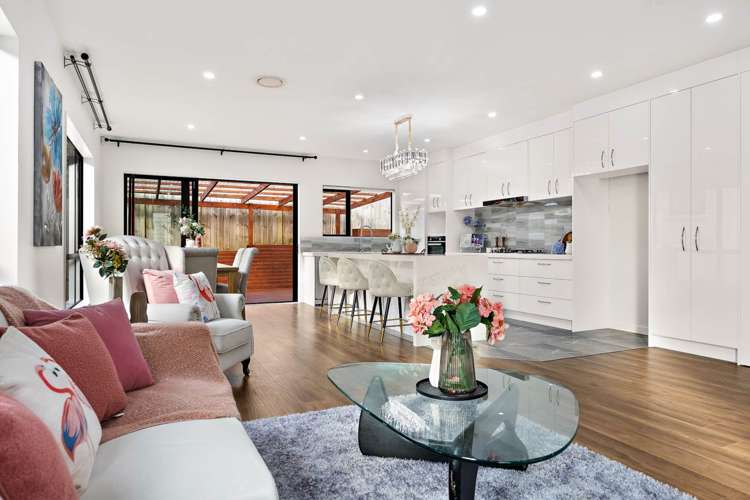 6 Tims Crescent Flat Bush_19