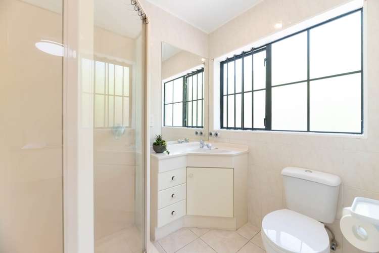 10 Midvale Place Pakuranga Heights_12