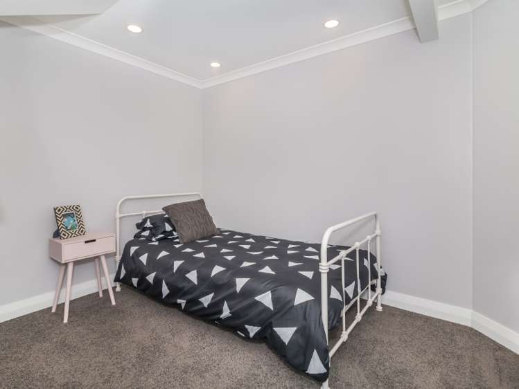 16 Sunnyview Drive Brown Owl_16