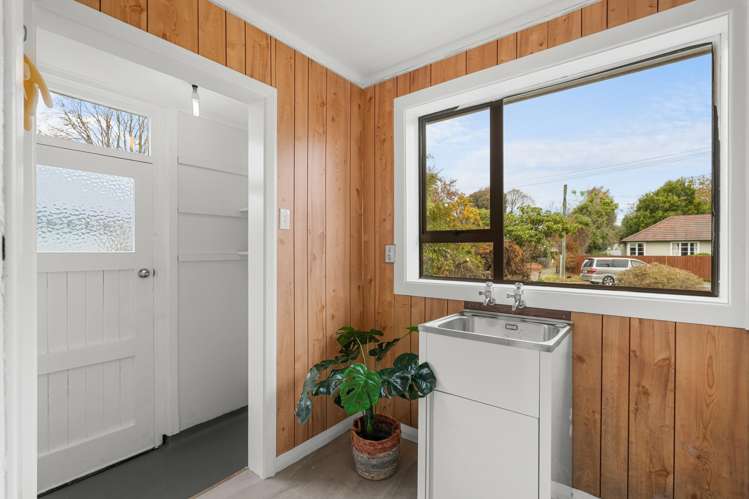6 Lyall Place Bryndwr_11