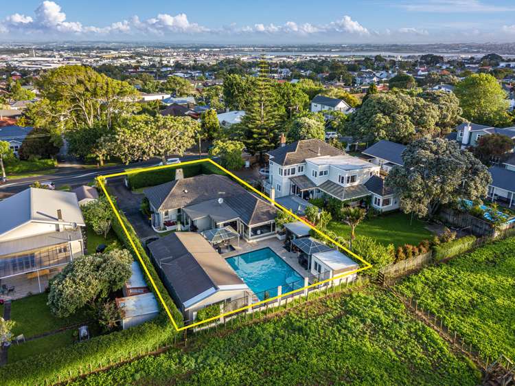 122 Campbell Road One Tree Hill_10