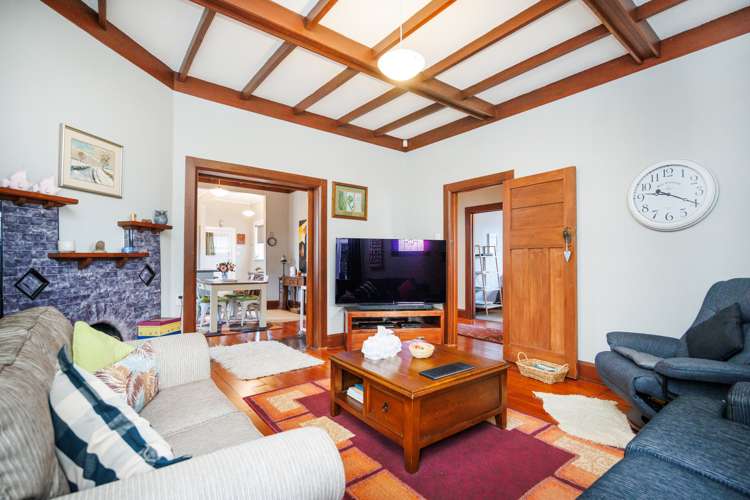 8 Burns Avenue Takaro_13