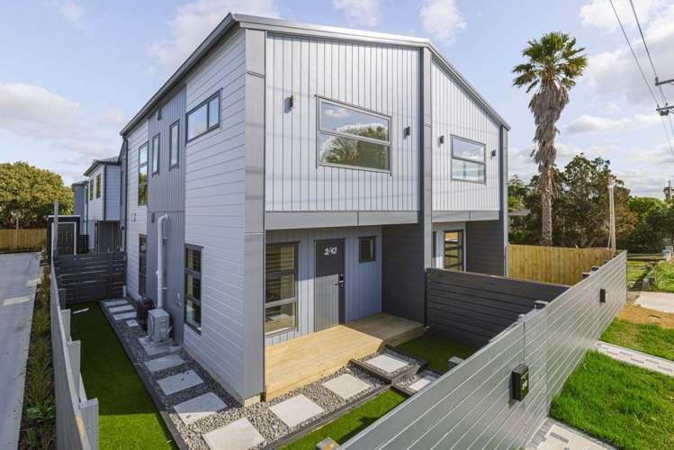 2/43 Clevedon Road_0