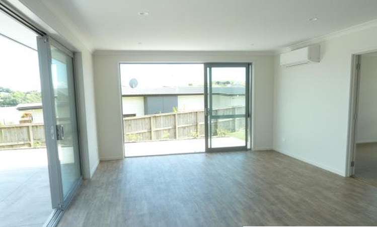 6 Crater Close Pyes Pa_2