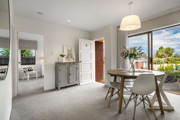 3/6 Keys Street Belmont_6