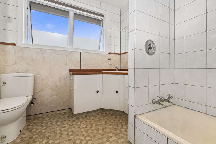 28 Carlton Street Glenholme_13