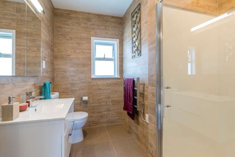 64a Parker Avenue Levin_8