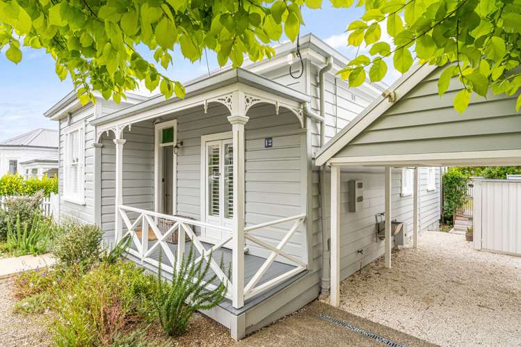 12 Cambria Road Devonport_20