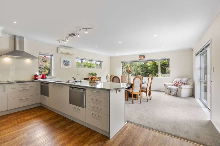 10 Beachwood Drive Hatfields Beach_11