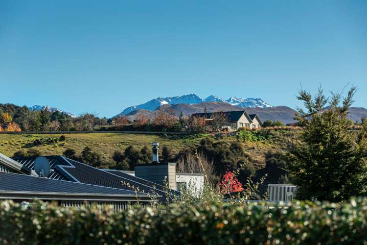 73 Frye Crescent Albert Town_15