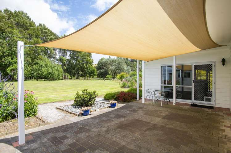 63 Ngakoroa Road Ormond_15