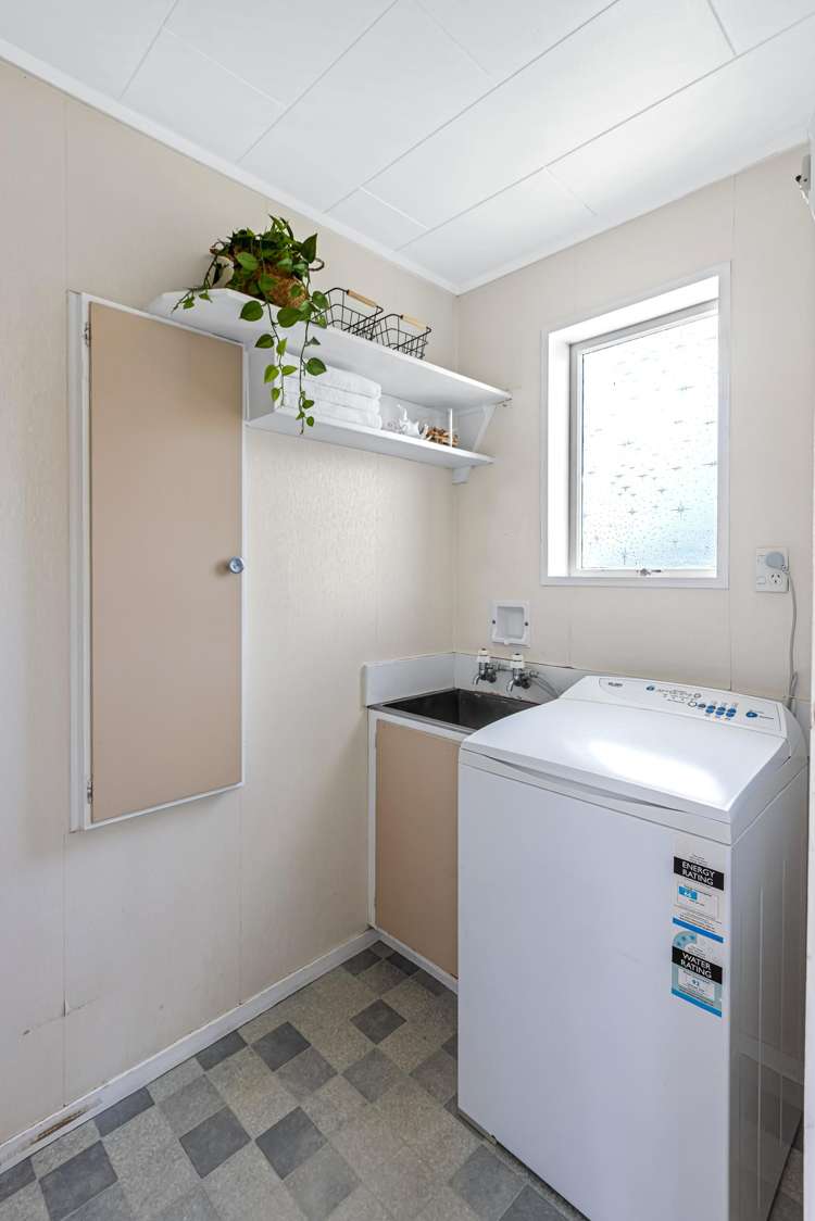 35 Fairway Avenue Red Beach_11