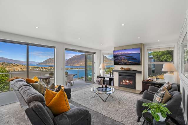 Stunning Lake & Mountain Views, Endless Potential