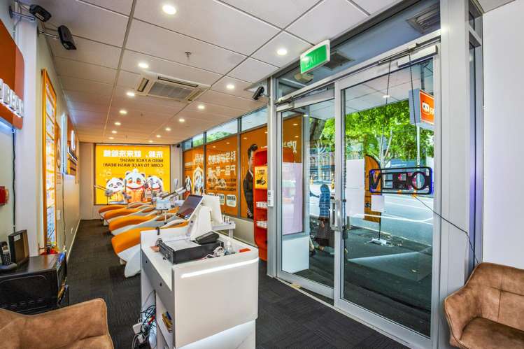 R1 and 57/432 Queen Street Auckland Central_6