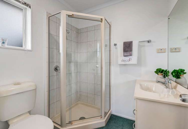 1 Grovenor Drive Orewa_11