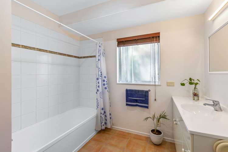12/76 Target Road Totara Vale_12