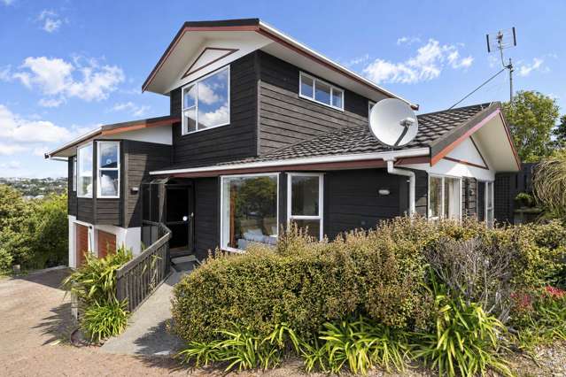 FAMILY SIZE & FIVE BEDROOMS