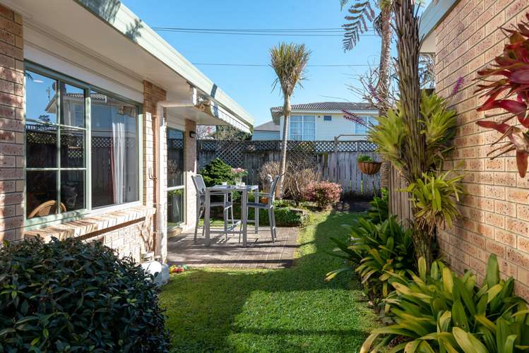 1/70 Uxbridge Road Mellons Bay_22