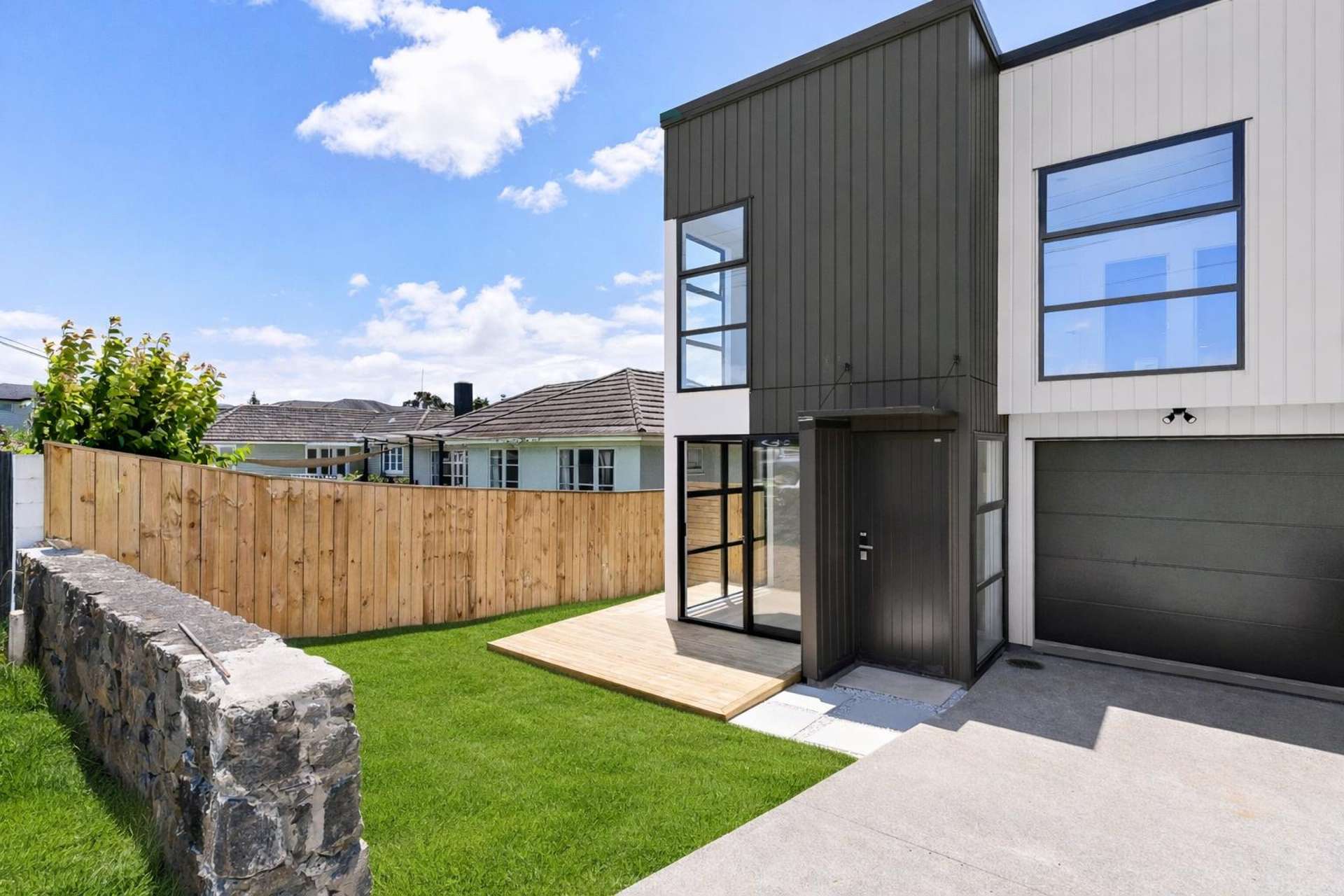 1/17 Henwood Road Mangere East_0