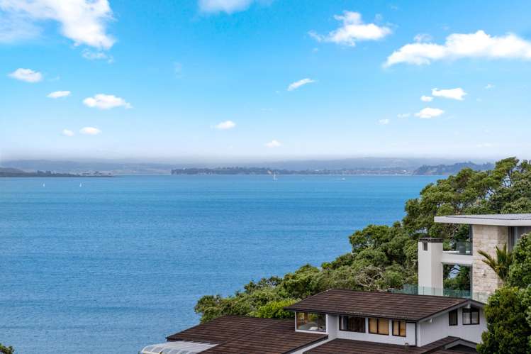 1/62 Beach Road Castor Bay_4