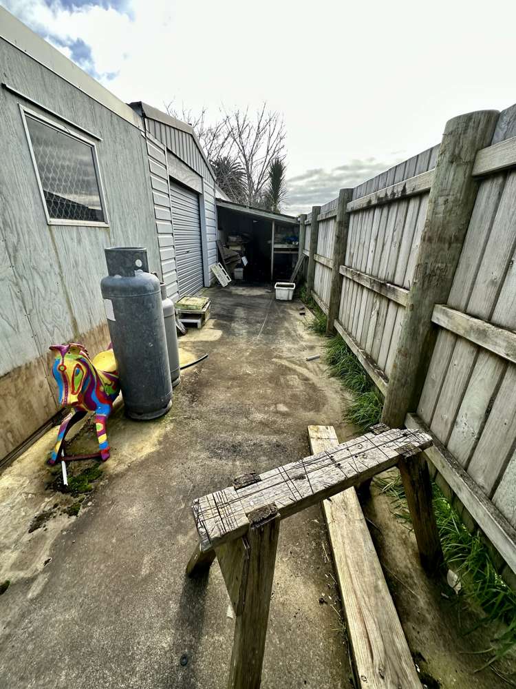 59 Longfellow Road Opunake_19