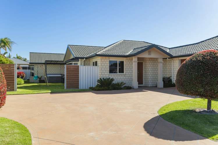 20 Margaret Place Lytton West_17