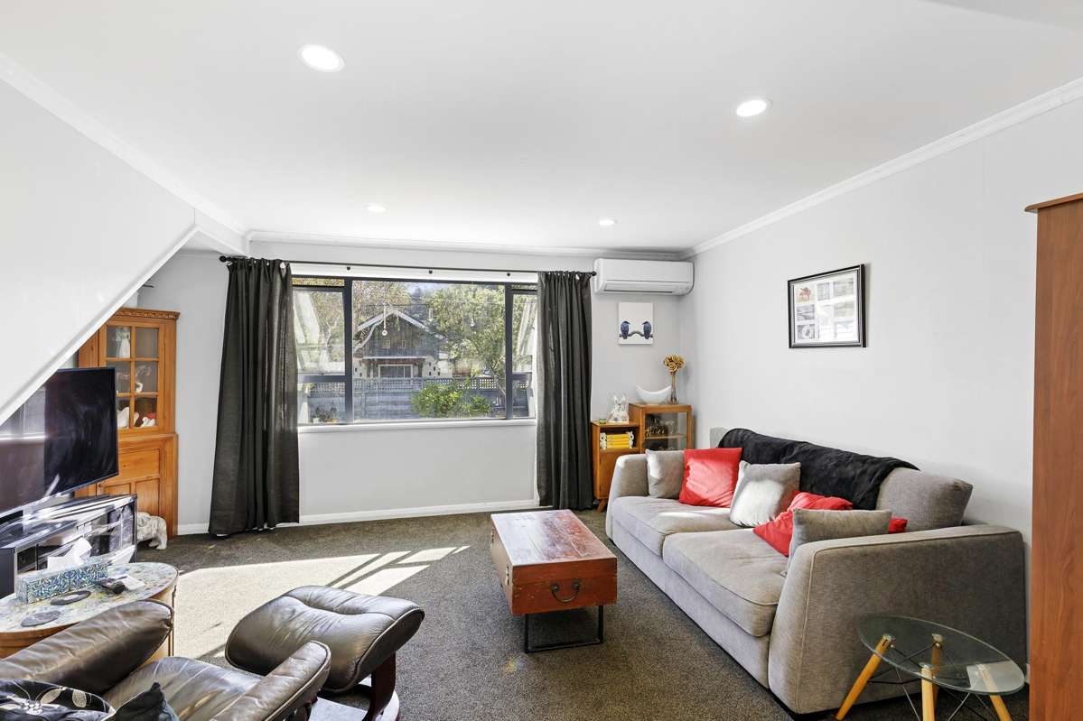 149 Stokes Valley Road_4