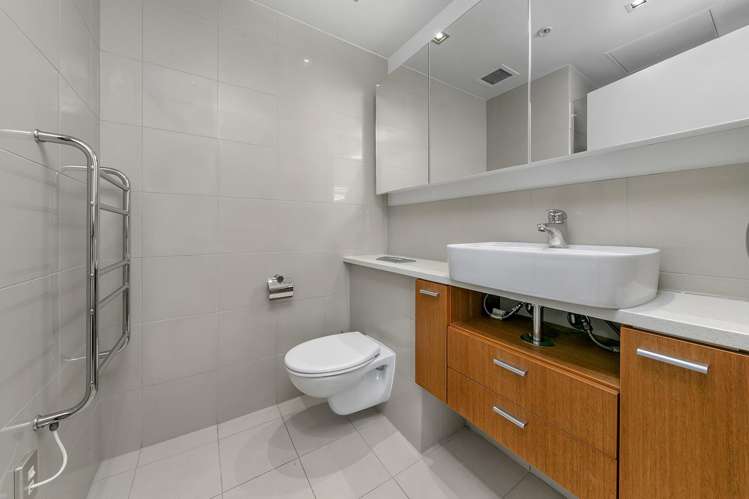 4A/132 Customs Street Auckland Central_16