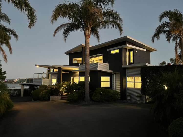 21 Hillcrest Road Otumoetai_25