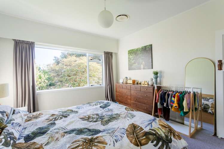 2 Berwick Grove Seatoun_10