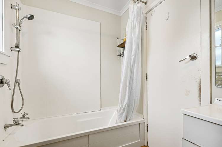 26 Roberts Road Hei Hei_11