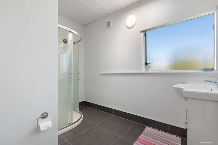 156 Bleakhouse Road Mellons Bay_10