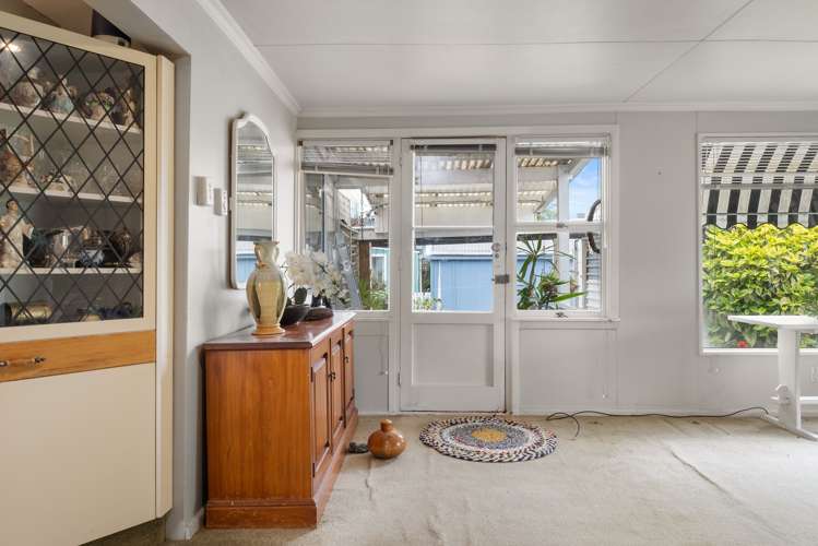 2 Rotten Row Waikuku Beach_16